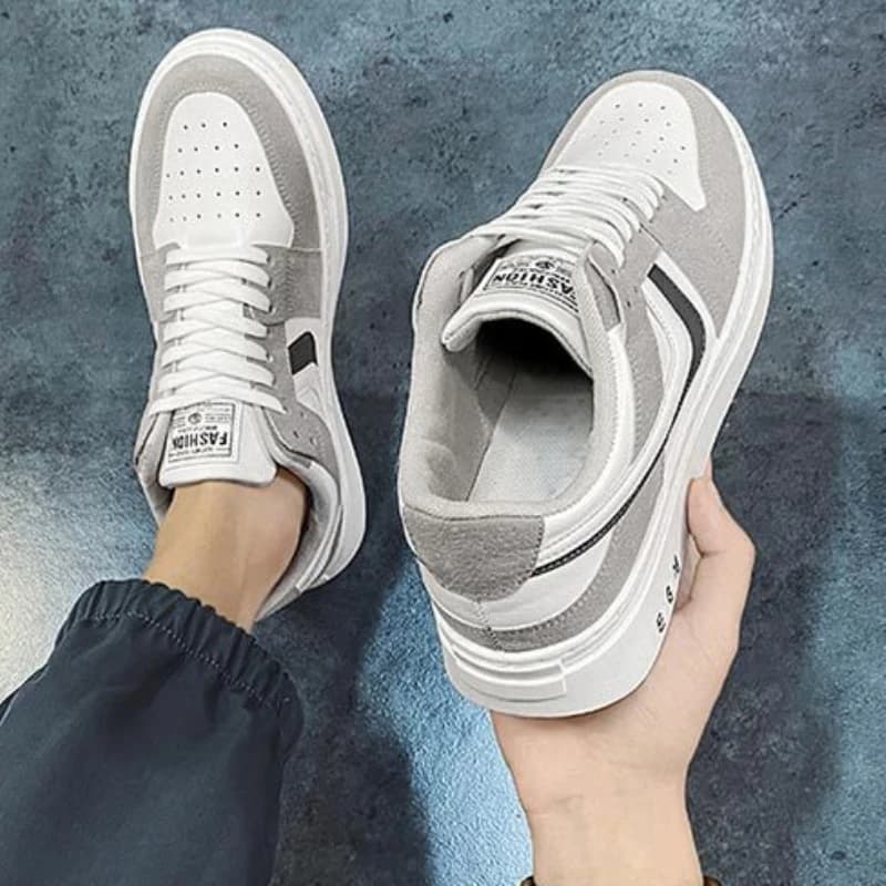 2025 New Men's Flat Bottom Board Shoes Spring Season Low Cut Sporty Casual Footwear Korean Style Versatile Student Footwear