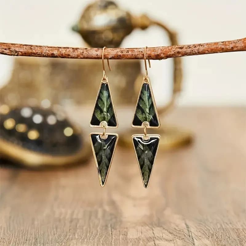 Orecchini con ciondolo a triangolo geometrico vintage per donne alla moda