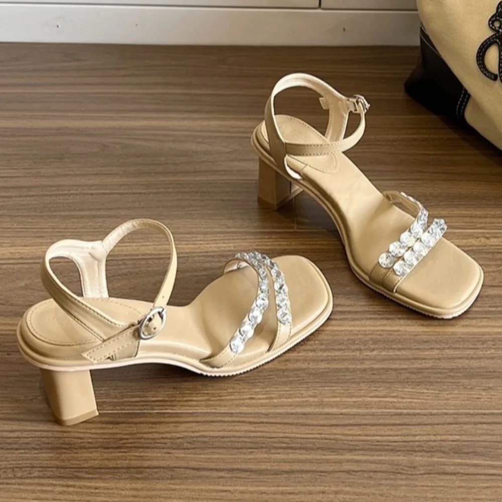 Sandali con Tacco Alto da Donna per l'Estate 2026: Nuovo Stile di Alta Gamma con Punta Quadrata e Tacco Grosso, alla Moda e Versatili