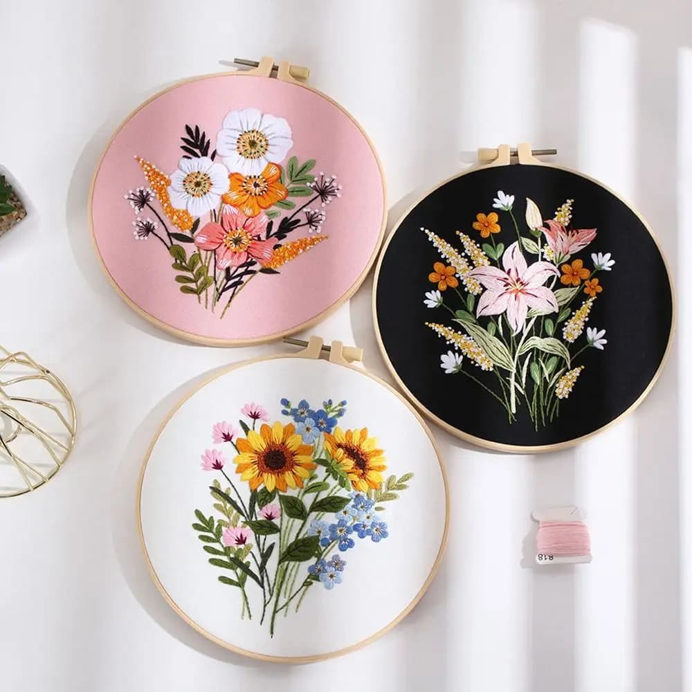 Cerchio da ricamo Kit per esercitazioni punto ricamo Punzone per ago Accessori per cucire Ornamento per ricamo floreale fatto a mano