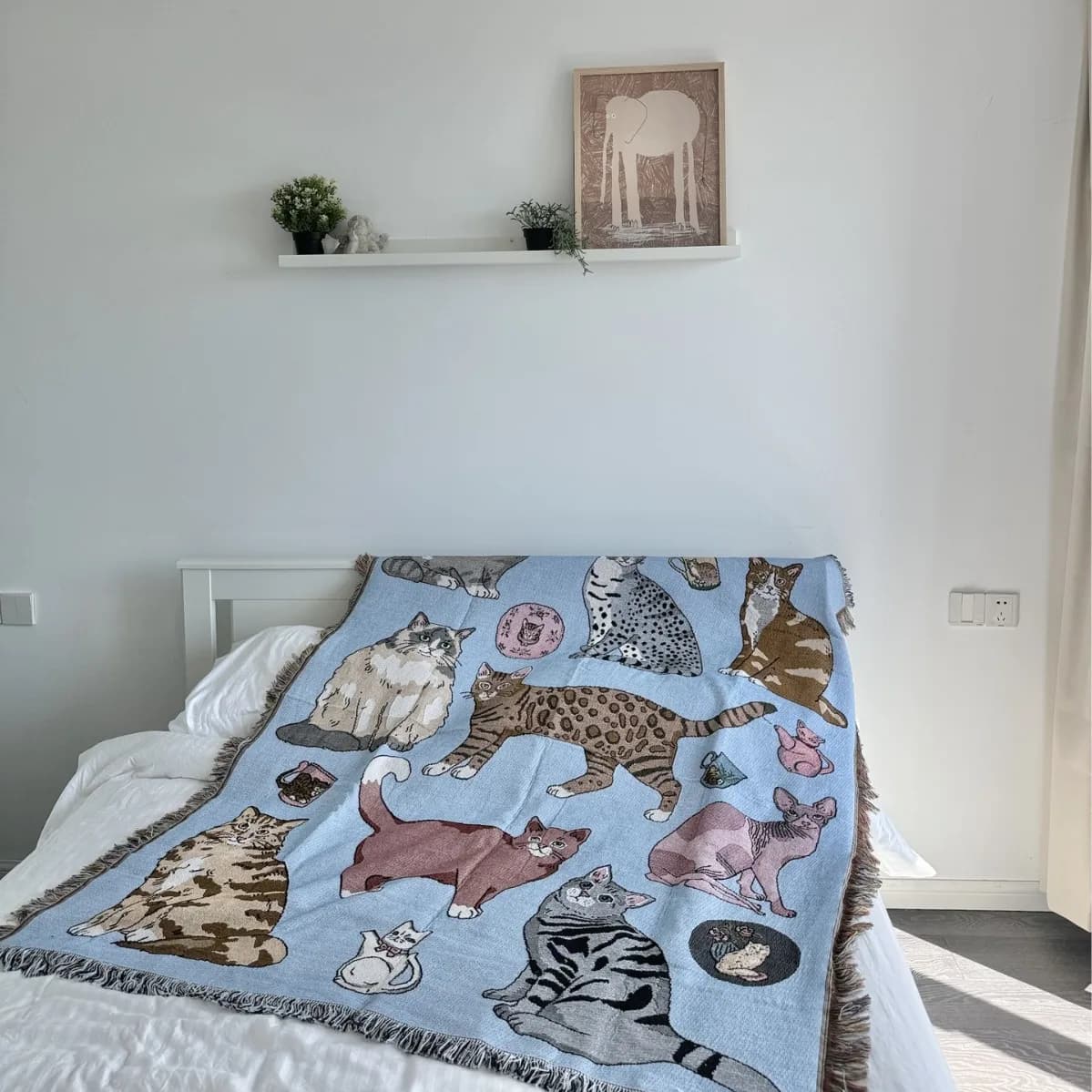 26 New Animal Sofa Blanket Cute Cat and Dog Home Decor Cover Cartoon Camping Blanket Picnic Mat Bedspread Aesthetic Tapestry