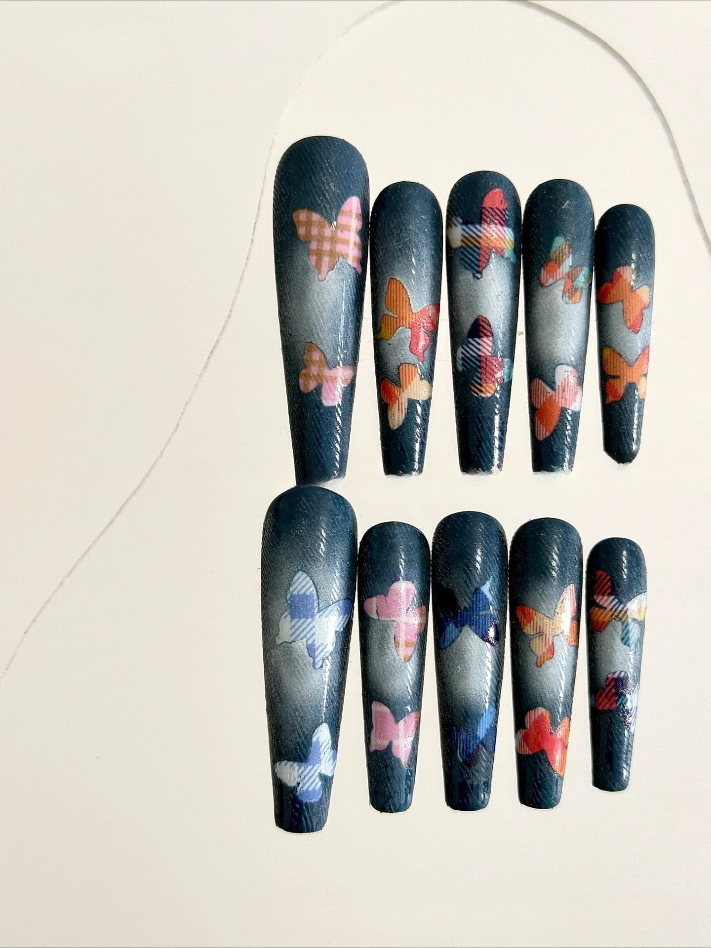 Nuovo fatto a mano 3D per unghie lunghe Farfalla Denim Nail Art Indossare unghie Plaid cavo Blu Spice Girl Serie di rilievi Unghie finte