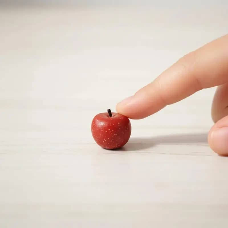 5 Pezzi Mini Accessori per Bambole a Forma di Mela, Giocattoli in Miniatura 1/12 per Casa delle Bambole, Decorazione per Scenari di Gioco