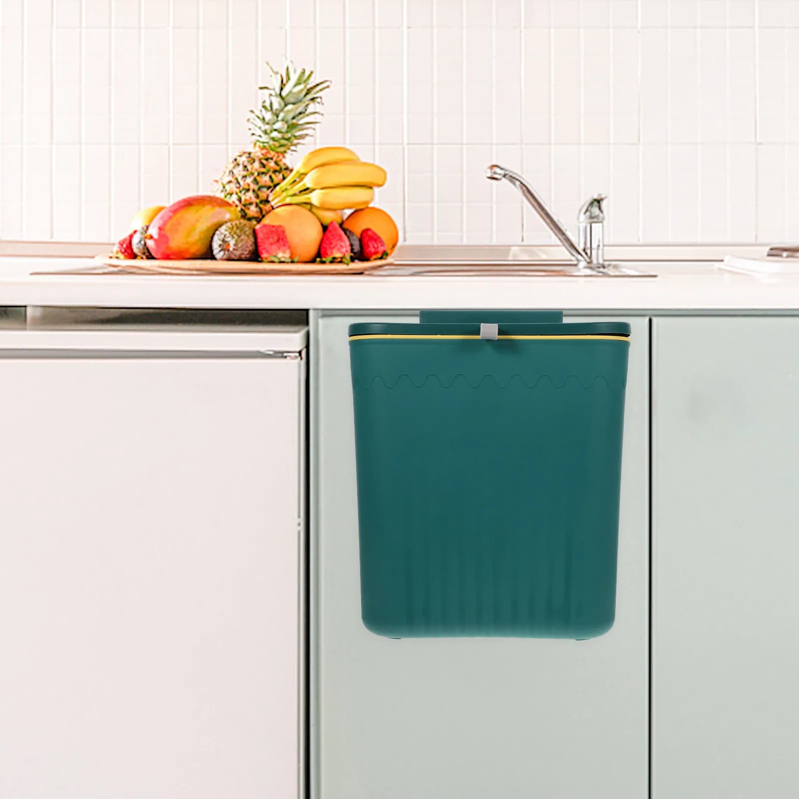 Hanging Trash Can Compost Bin Large Capacity Small Size Flip Lid Kitchen Cabinet Door Hanging Waste Bucket for Home Office
