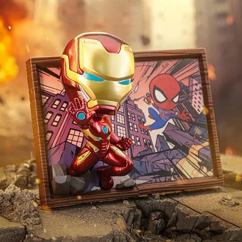 POP MART Marvel Serie di cornici per foto Scatola cieca Guess Bag Scatola misteriosa Giocattoli Bambola Cute Anime Figure Ornamenti per il desktop Regalo