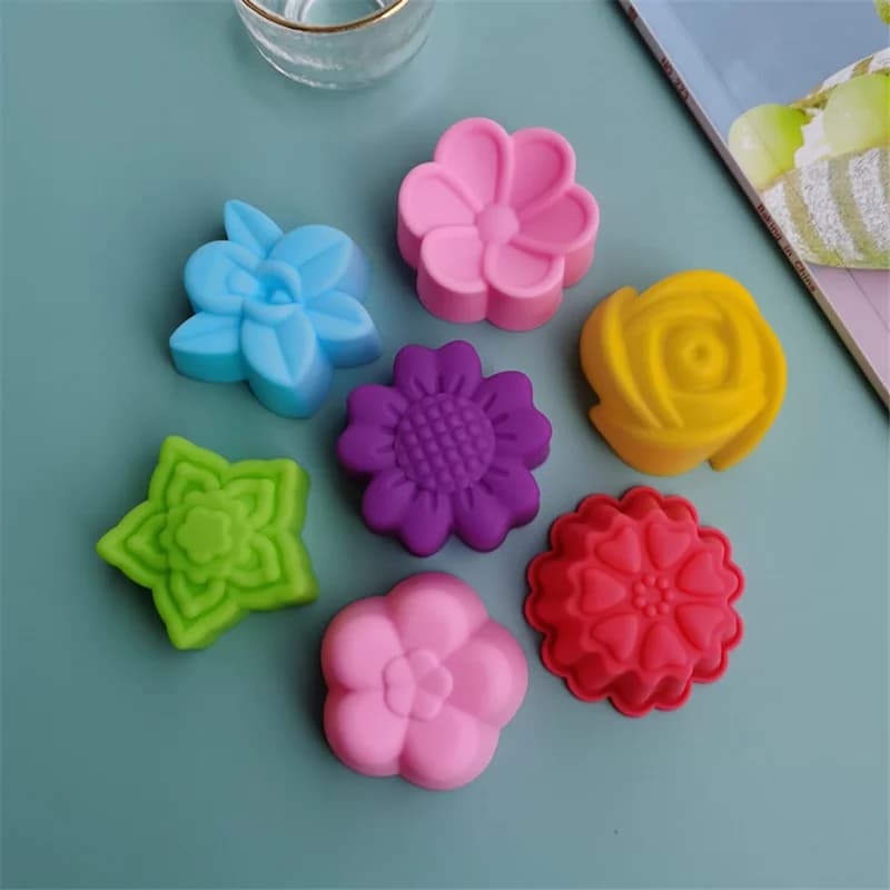 10 pz/lotto 5 cm Vari Disegni di Fiori Stampo Per Torta In Silicone Budino Al Cioccolato Stampo Per Ghiaccio Cupcake Strumenti di Cottura FAI DA TE Mini Stampi Per Sapone