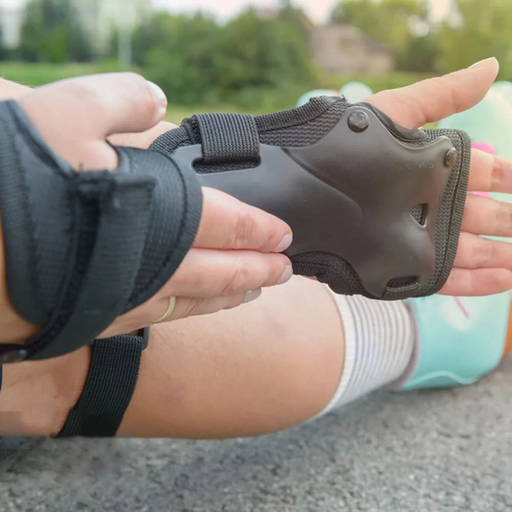 Protezione del polso pattinaggio a rotelle supporto per il polso assorbimento degli urti Brace equipaggiamento protettivo Comfort protezione per il polso equipaggiamento protettivo