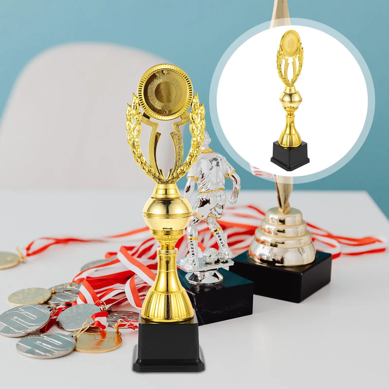 Trofeo in Plastica Finitura Oro 14,15 Pollici Versatile per Danza, Musica, Giochi, Basket, Calcio, Eventi Sportivi, Grandi Premi