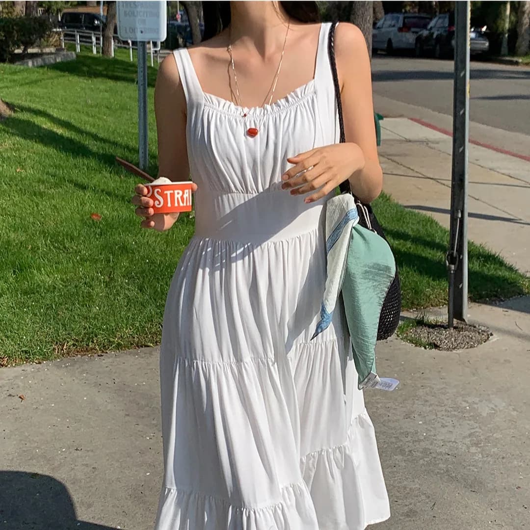 Abito Estivo Chic con Colletto Quadrato, Vita Stretta e Gonna a Strati, Vestito da Donna Morbido e Elegante, Lunghezza Media, Versione Coreana