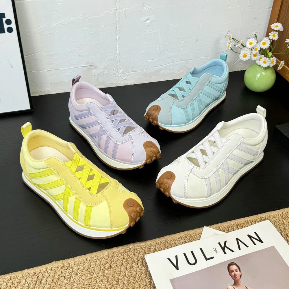 Scarpe da ginnastica donna traspiranti con lacci incrociati, scarpe casual morbide su piattaforma, 4 colori (bianco, azzurro chiaro, giallo, lilla), comode per uso quotidiano, passeggiate e tempo libero in primavera ed