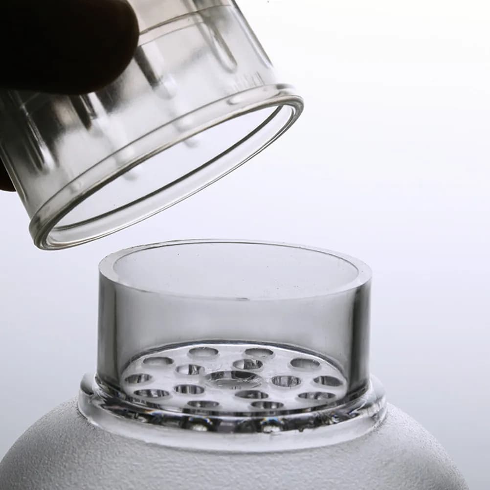Shaker per Vino in Resina PC Trasparente Anti-Scottatura 700ml, Bicchiere Miscelatore Anti-Perdita, Bottiglia con Scala Graduata Anti-Esplosione, Facile da Pulire, Antigelo per Cocktail