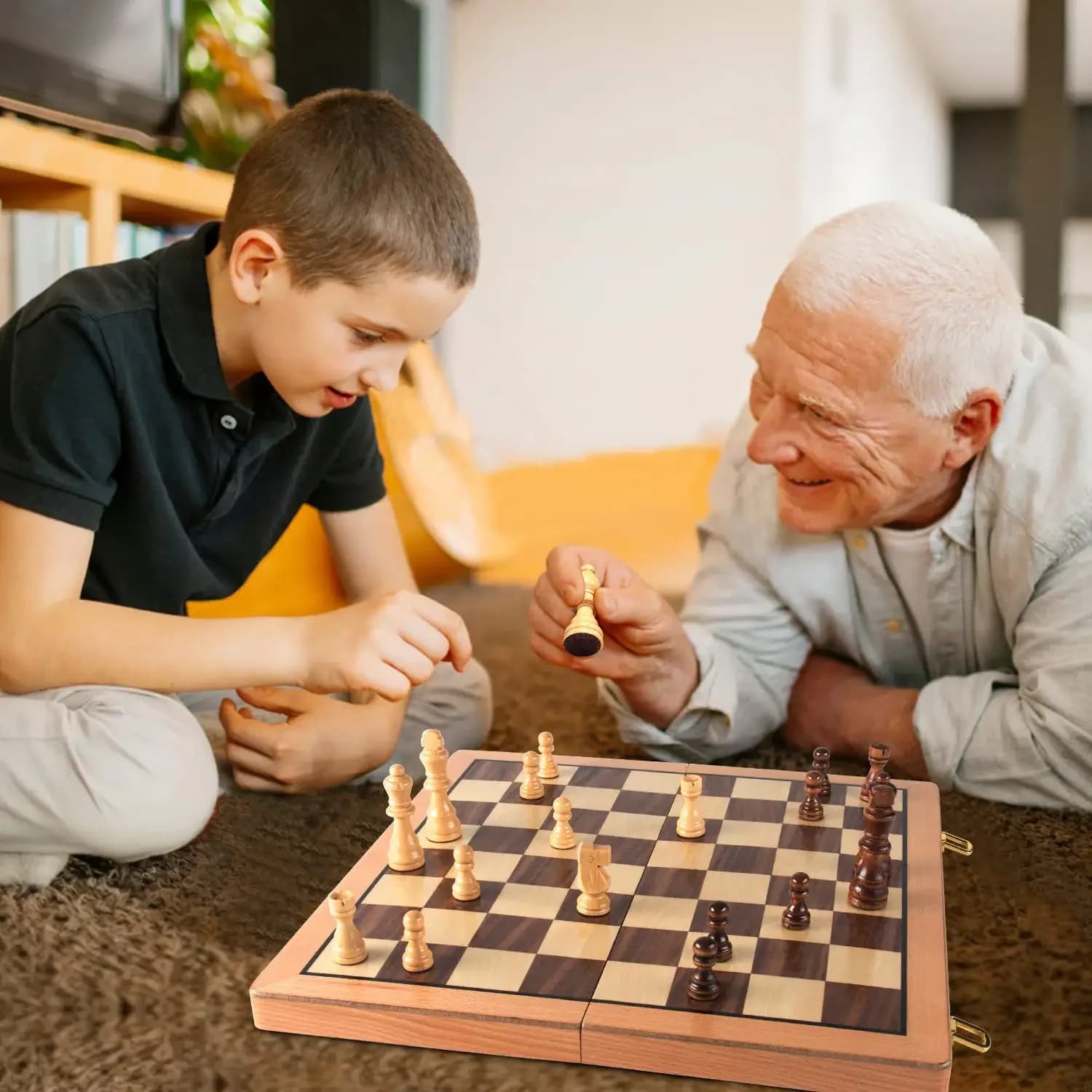 Set di scacchi magnetici pieghevoli in legno per adulti e bambini, tavolo da gioco in feltro, spazio interno, regalo per la famiglia, 29 cm * 29 cm