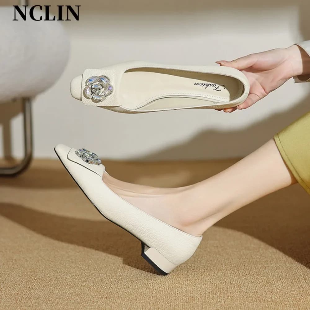 2025 Women's Low Shoes Stylish and Versatile Mary Jane Shoes with Square Tip Women's Shoes with New Summer Soft Sole