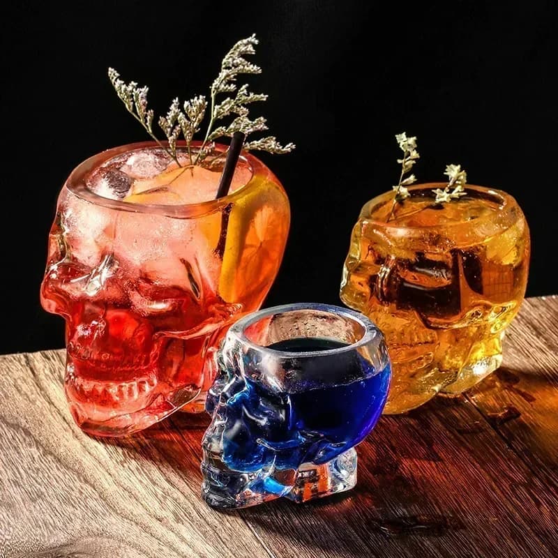 Tazza da tè in vetro con testa di teschio per uso domestico di Halloween, tazza da succo di caffè in cristallo trasparente, per bere bar, club, whisky, vino, birra