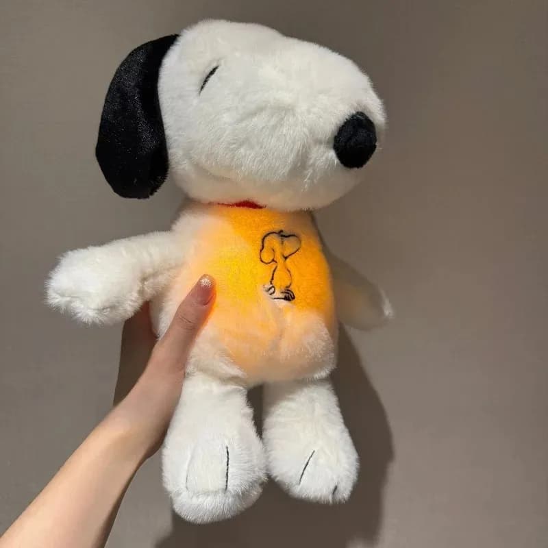 Nuovo Peluche Luminoso e Respirante Snoopy 2026 - Aiuto per il Sonno, Simpatico Animale di Peluche Calmante, Regalo di Compleanno per la Nanna