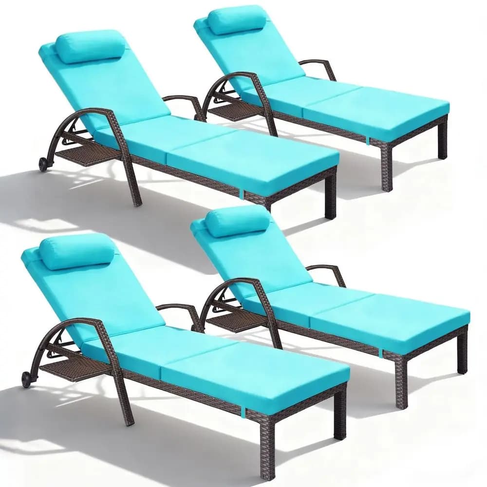 Set di 4 Chaise Longue in Vimini per Piscina, Sedie da Esterno con 5 Posizioni Regolabili dello Schienale, Cuscino Rimovibile e Vassoio per Prendere il Sole