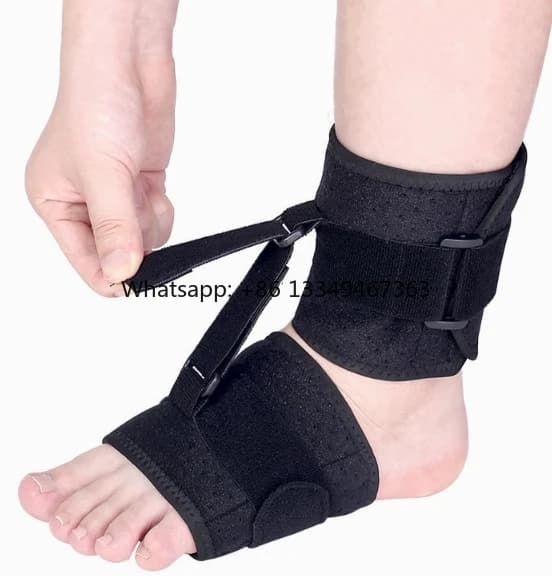 vendita all'ingrosso Supporto per piede regolabile per fascia plantare unisex Supporto per fissaggio alla caviglia Tutore per piede con stecca notturna in stock