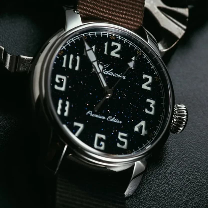 SIDAXIN Orologio da uomo pilota 43mm Orologio da polso al quarzo 5ATM Impermeabile Specchio in zaffiro BGW-9 Luminoso VH31