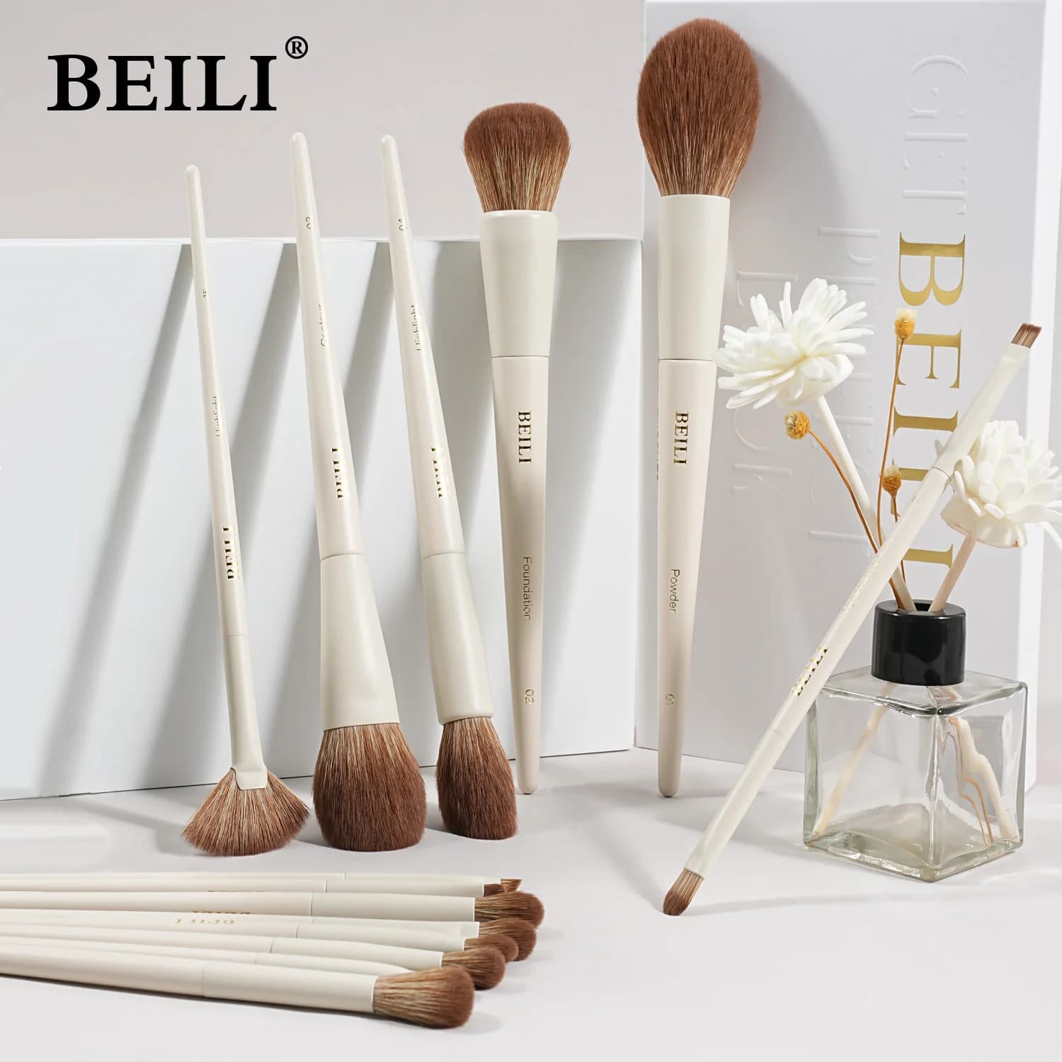 EIBLI Professional makeup brush set 15 pieces suitable for loose powder light Eyeliner Shade Evidenzia soft hair