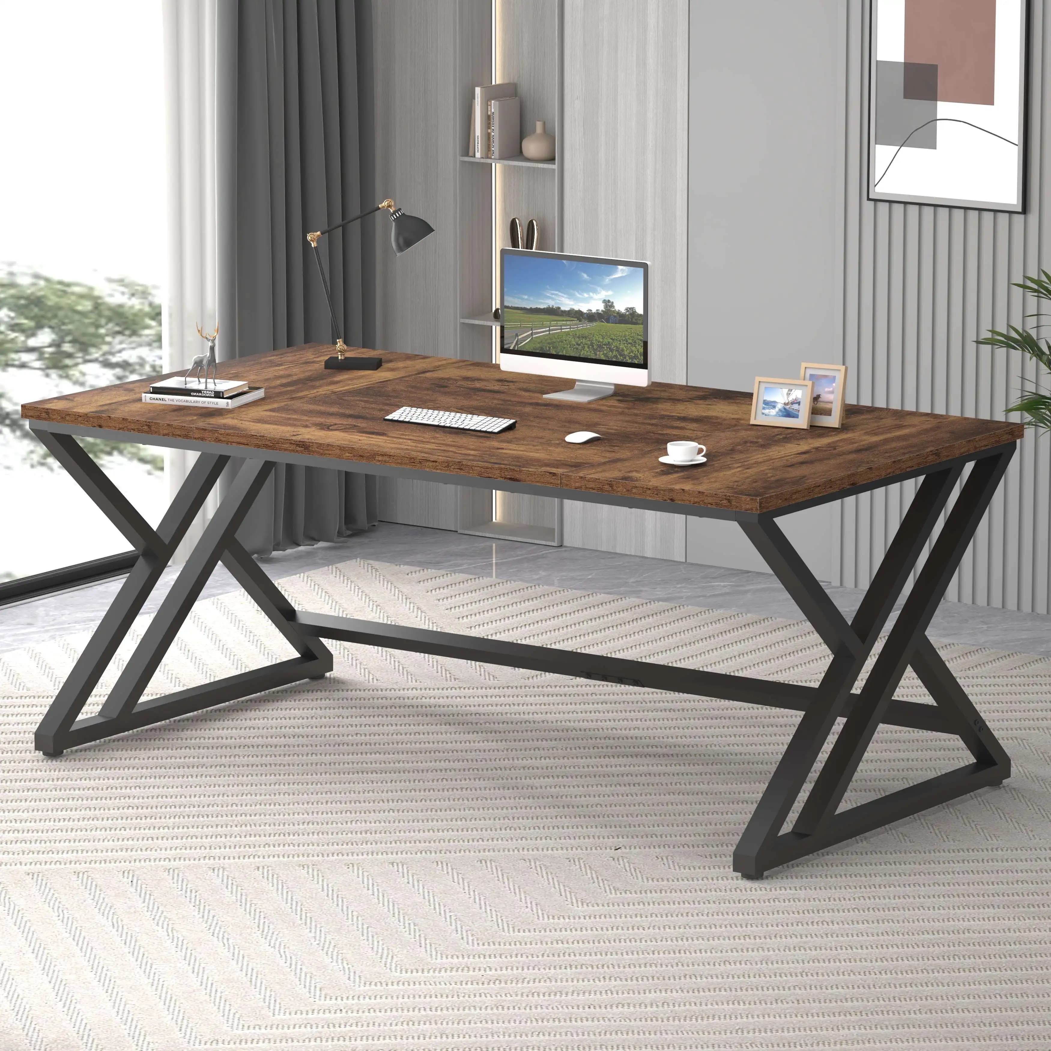 Scrivania per computer in legno regolabile di lusso contemporanea Tavolo da studio modulare moderno Accessori da gioco lunghi di lusso per ufficio