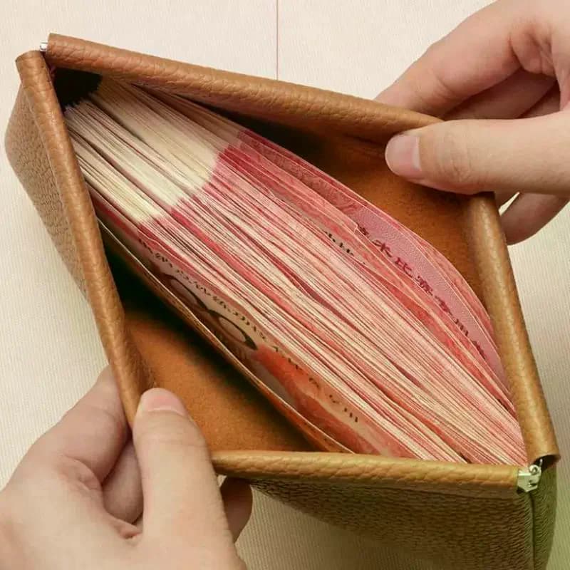 Portafoglio in Pelle PU con Chiusura Automatica, Porta Passaporto, Patente e Documenti, Custodia per Cavi e Auricolari, Portamonete