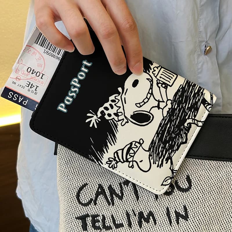 Porta Passaporto Snoopy Kawaii Anime, Custodia Protettiva per Documenti, Borsa Multifunzionale per Carte, Portatile da Viaggio, Regalo per Ragazze