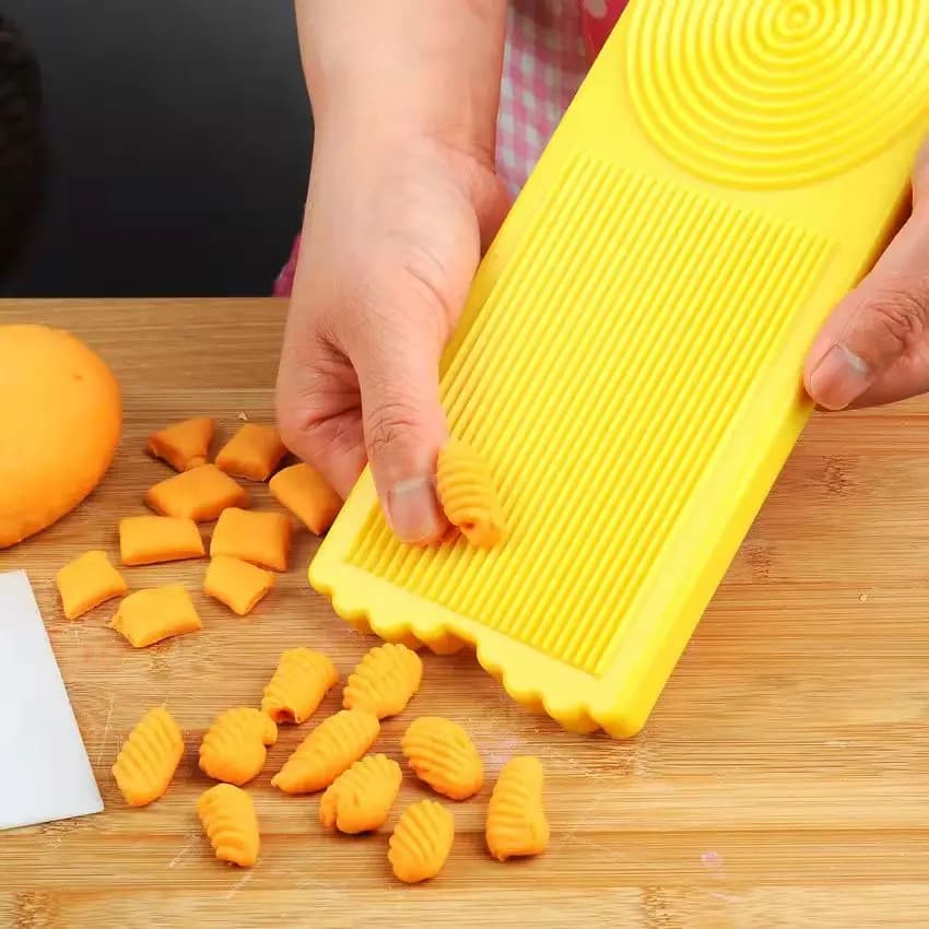 2025 Nuovo Multifunzionale Spaghetti Macaroni Maker Pasta Maker Noodle Macchina FAI DA TE Macaroni Che Fanno Planchette Stampo Gadget Da Cucina