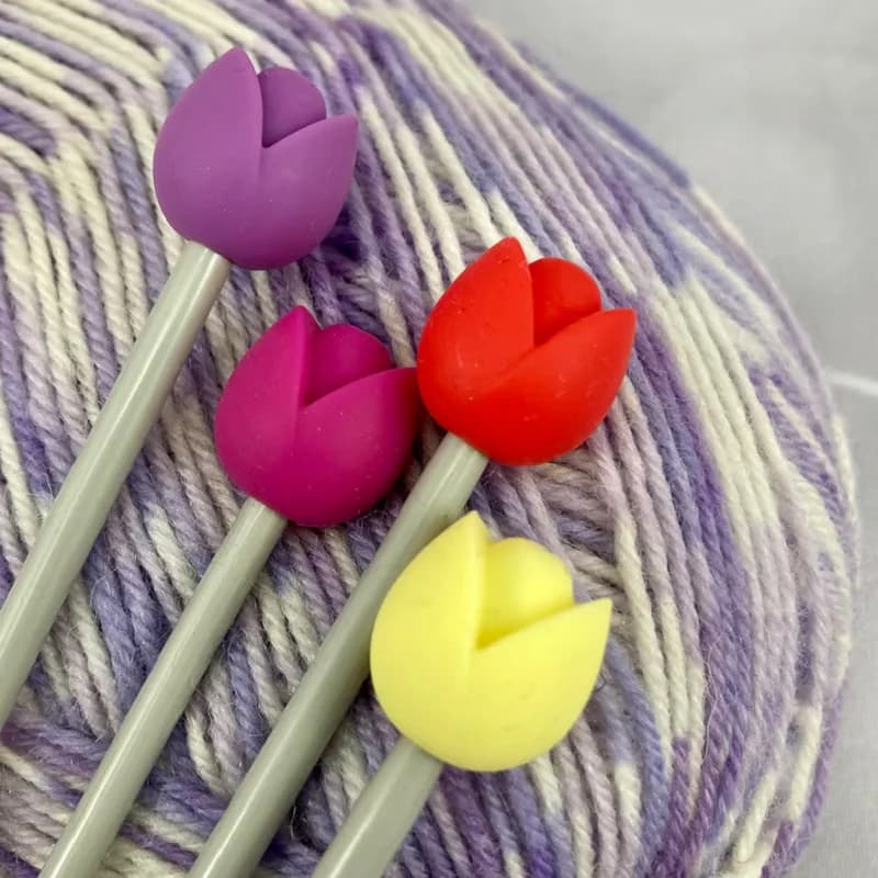 Un paio di tappi protettivi per ferri da maglia Tulip, accessori per maglieria, regali per i magliatori