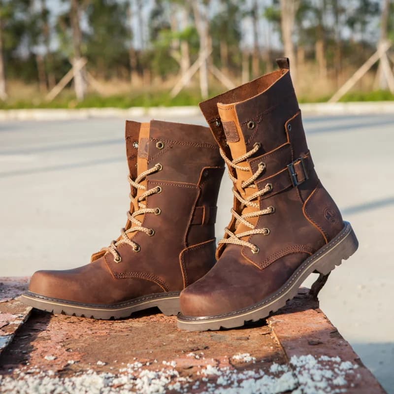 Stivali da moto da uomo in pelle di mucca Stivali da combattimento da trekking alti Cintura gotica Stivali punk da uomo Sneaker tattica Scarpe da trekking da ciclismo