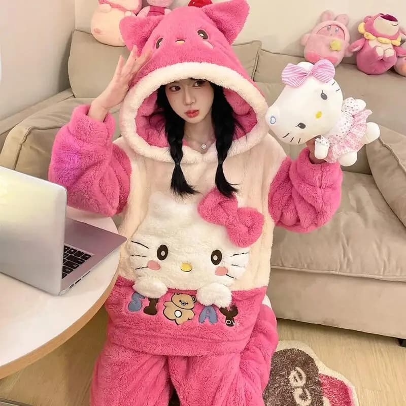 Sanrios Cinnamoroll Pigiama in velluto corallo Donna Hello Kittys Kuromi Cartoon Manica lunga Ragazze calde Melody carina Set di abbigliamento per la casa caldo