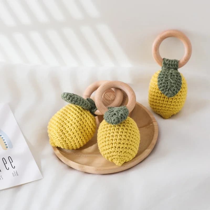 Giocattoli sonori all'uncinetto a forma di limone per neonati, braccialetto in legno, sonaglio musicale a forma di frutta, giocattoli mordicchiabili, campanello, giocattolo per la stimolazione orale e il morso per neonati
