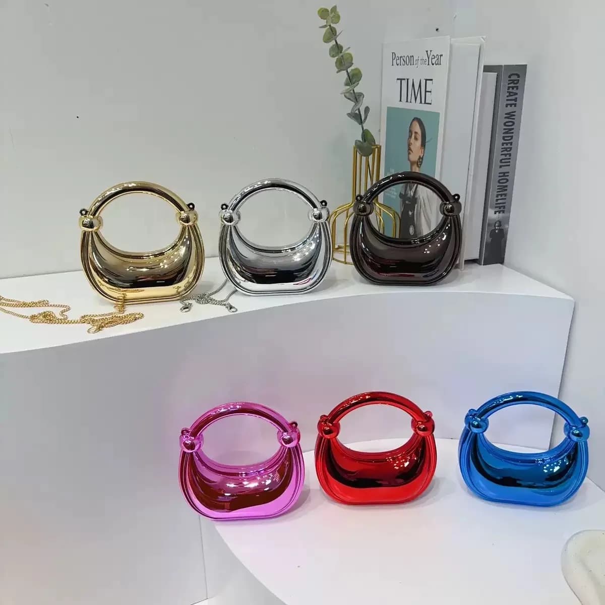 Mini Golden Evening Bags and Handbags Luxury Design Shoulder Bags Funny Shape Wedding Bag with Acrylic knot for parties