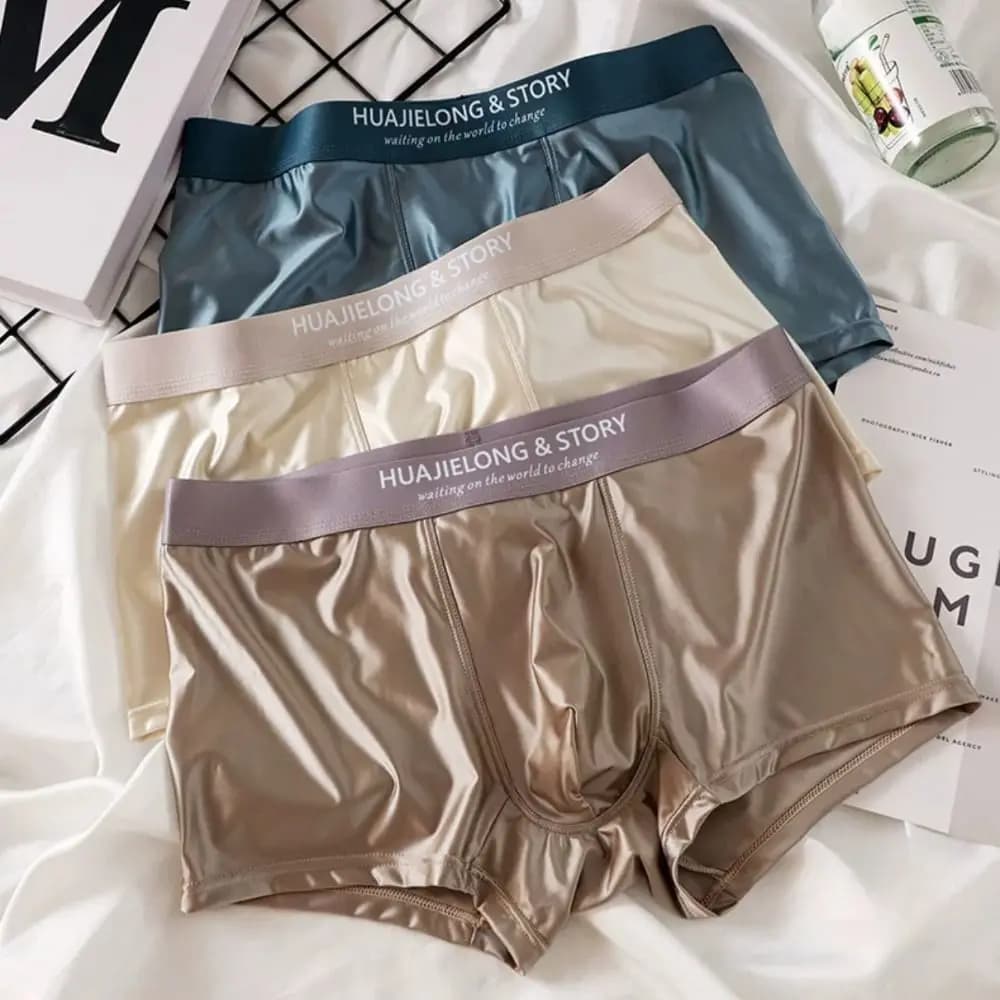 Slip boxer in raso di seta sottile alla moda Mutande a vita media Boxer in seta di ghiaccio Intimo senza cuciture per uomo quotidiano