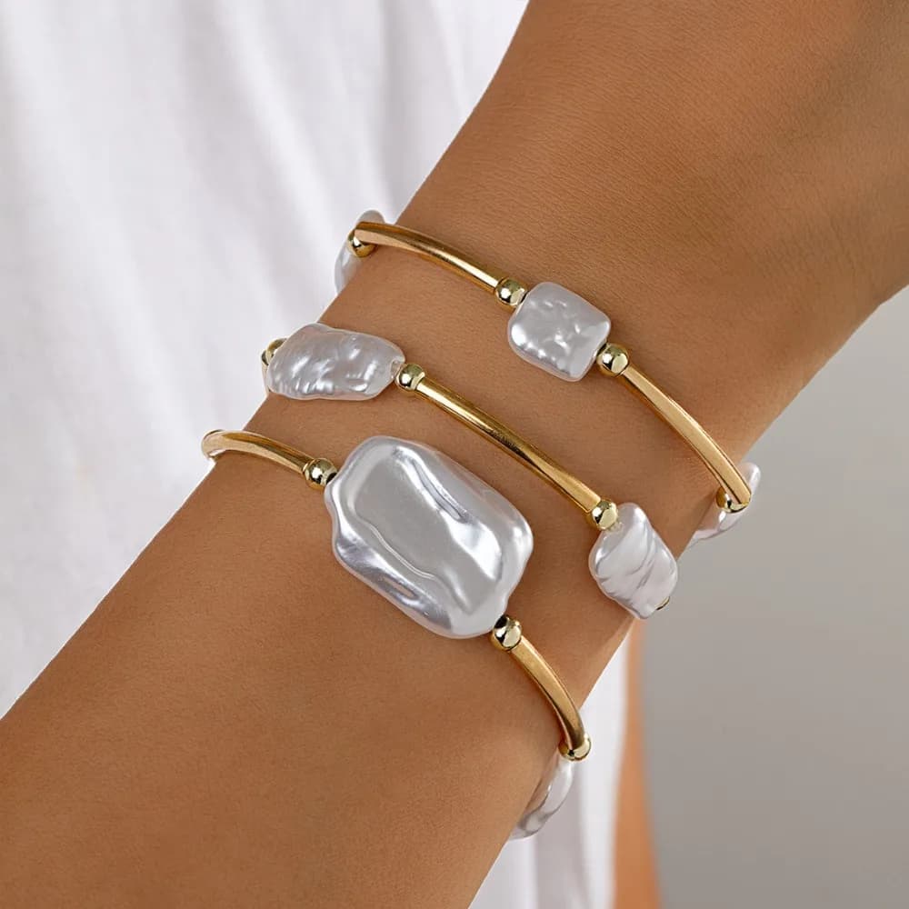 3 pz Set Temperamento di Lusso Irregolare ABS Imitazione Perla Braccialetti Elastici per Le Donne Piega Indossare Multi-pezzo Braccialetti Set di Gioielli