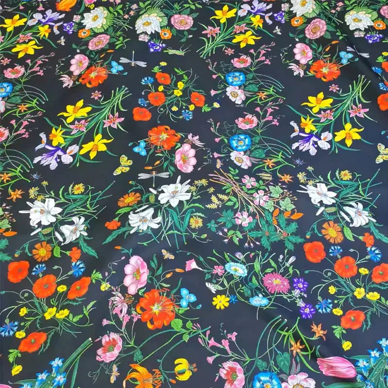 Tessuto in poliestere twill o raso con motivo piante/fiori/insetti per abiti/camicette, materiale per cucito fai da te.