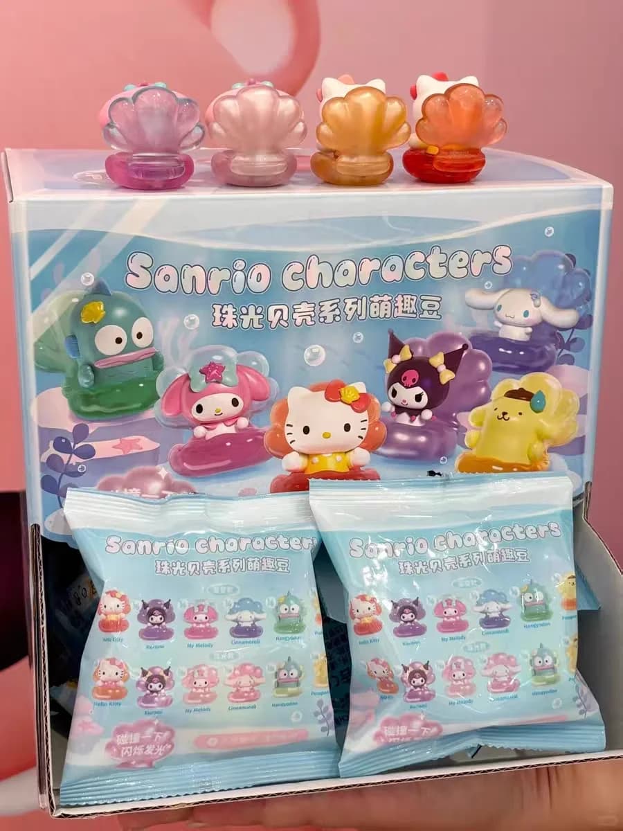 Sanrio Pearl Shell Series Cute Bean Blind Box Kuromi Hangyodon Trend Desktop Figure Ornament Hellokitty Doll Regalo di compleanno per bambini