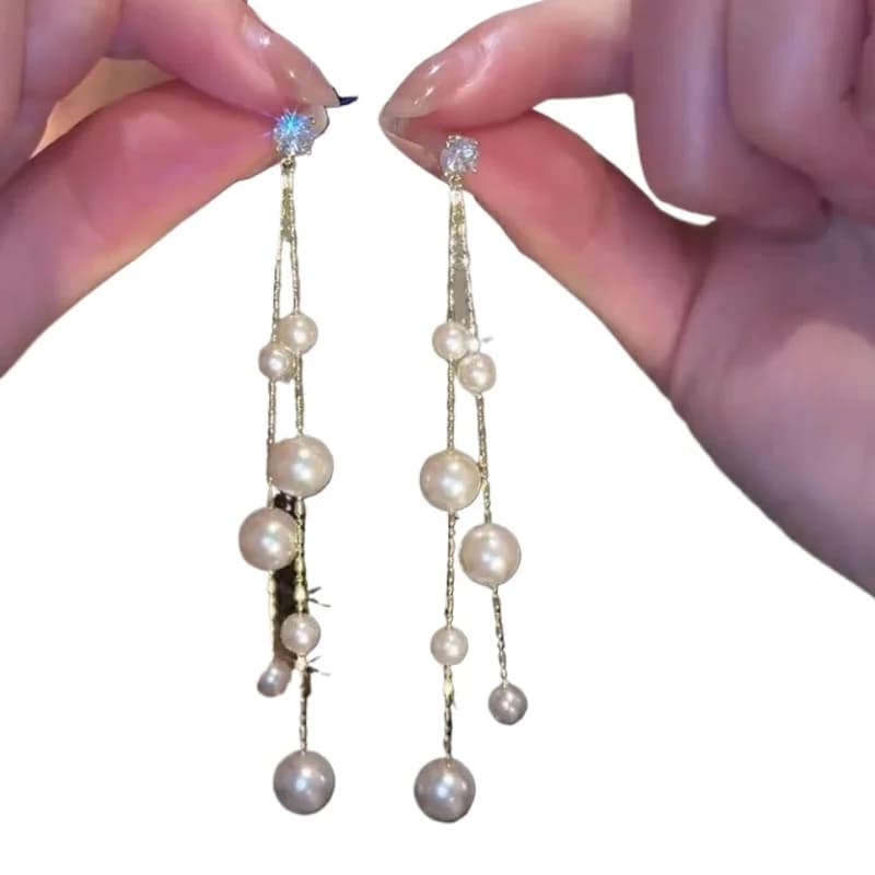 Orecchini francesi con frange di perle lunghe super fata di lusso leggero, semplici orecchini di perle