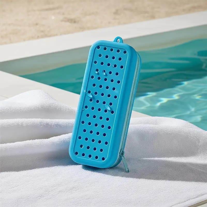 Eco-friendly Silicone Swim Goggle Case Perforated Breathable Lightweight Eyeglass Storage Bag for Kids Adult Swimmers