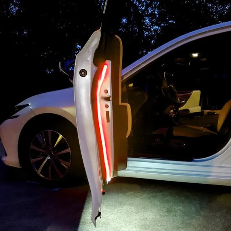 Hot Car Door Decoration luce di benvenuto LED avvertimento per Mercedes Benz AMG A B C E S classe CLS GLK CLK SLK W211 W221 W220 W163 W164
