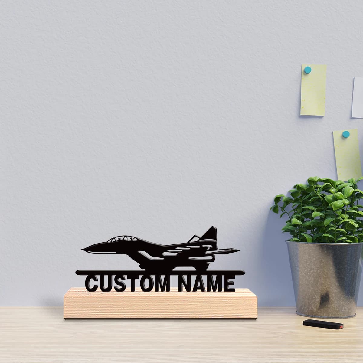 Custom Metal Caccia Aircraft Statue with Wood Base, Table Decoration, External Desk Sculpture