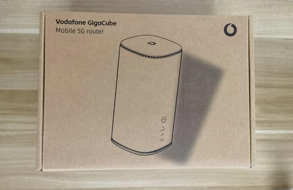 ZTE MC888 Ultra 5G Indoor CPE,Wi-Fi 6E with 6000 Mbps Peak Rate, 3.8 Gbps 5G Router,4G LTE Cat 22,10dBi Antenna, 2.5GbE Port,NFC