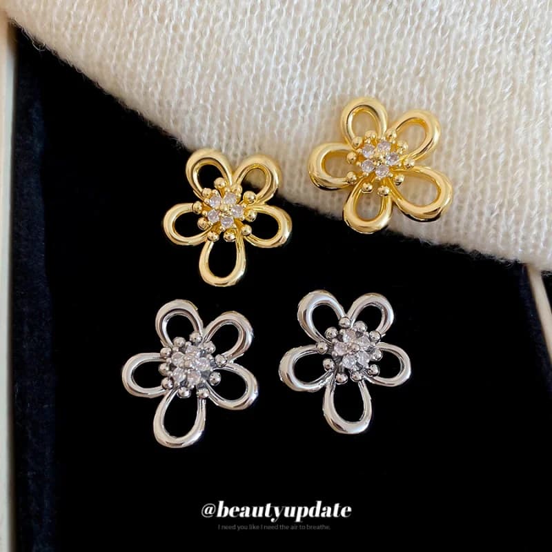 Nuovi Orecchini Floreali Casual alla Moda Unici di Nicchia Versatili Pendenti Lusso Leggero di Alta Gamma Donna Ragazza Regalo Semplice per Feste