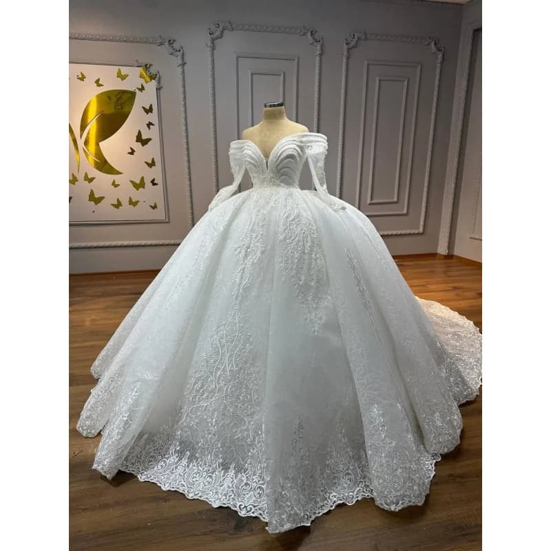 Abito da ballo personalizzato con gonna ampia, elegante, stile principessa, da sposa, con scollo a cuore, maniche lunghe, in raso, con applicazioni in pizzo e spalle scoperte