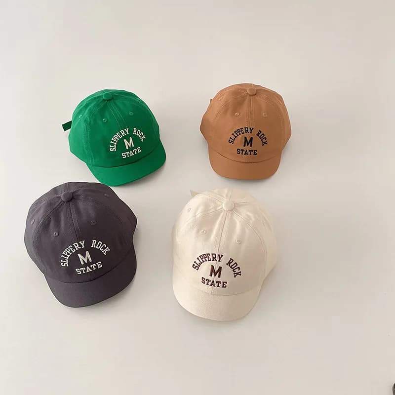 Embroidered cotton baseball cap with Korean letters for infants and children, solid color, adjustable, for summer