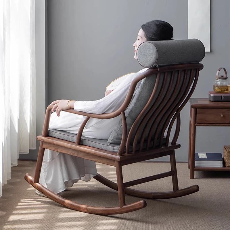 Sedie da soggiorno comode in legno Salotto a dondolo Sedie mobili di lusso per giochi Lettura di design Mobili da balcone Poltrona