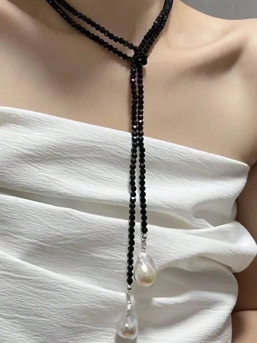Collana Lunga con Perle Barocche Y2K e Ciondolo per Donna, Ideale per Feste e Vacanze
