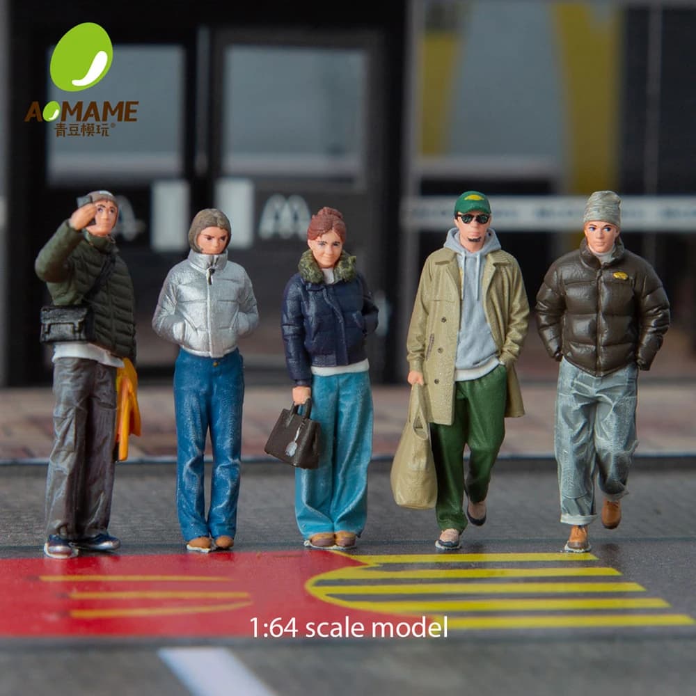 Kicarmod 1/64 Set Streetwear Invernale - Scena in Miniatura in Resina Stampata in 3D ad Alta Precisione per Diorama Modellini Auto, Regalo da Collezione