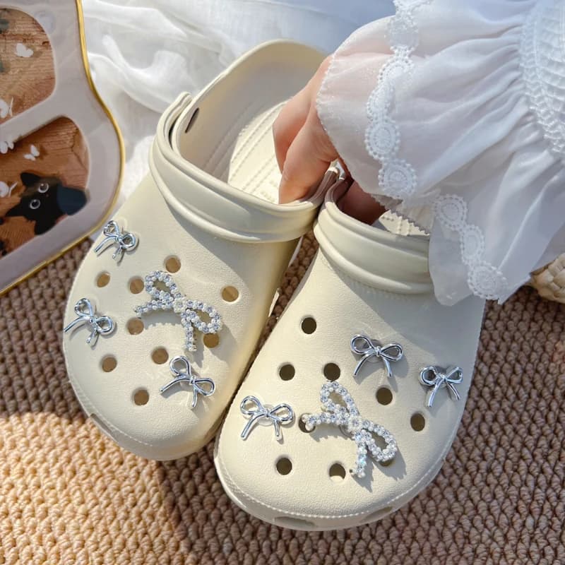 Nuova tendenza della moda Argento elettrolitico perla Papillon Cuore Fascino Fibbia per scarpe Fai da te Staccabile Piccante Ragazza Zoccoli Sandali Accessori