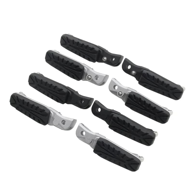 Adatto per moto DUKE 125 200 250 390 2019-2024 RC125 RC200 RC390 pedali anteriori e posteriori Duke250 Duke390 Duke200