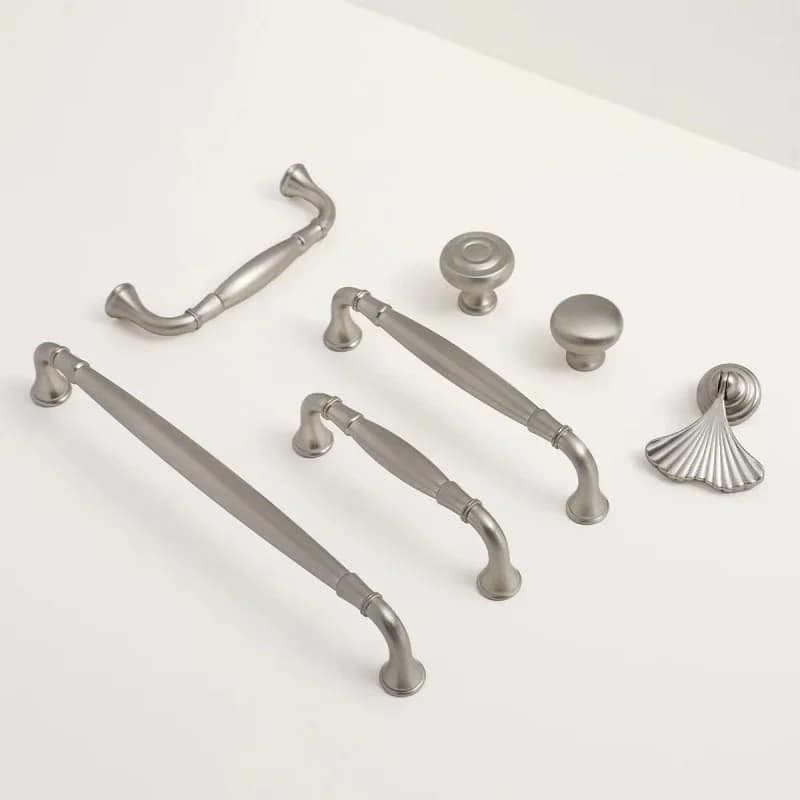 Maniglie per mobili da cucina in nichel spazzolato, maniglie moderne per armadi e guardaroba, pomelli per cassetti e maniglie per mobili